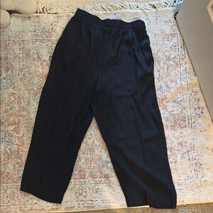 Black Wide Leg Cropped Pants with Elastic Waistband